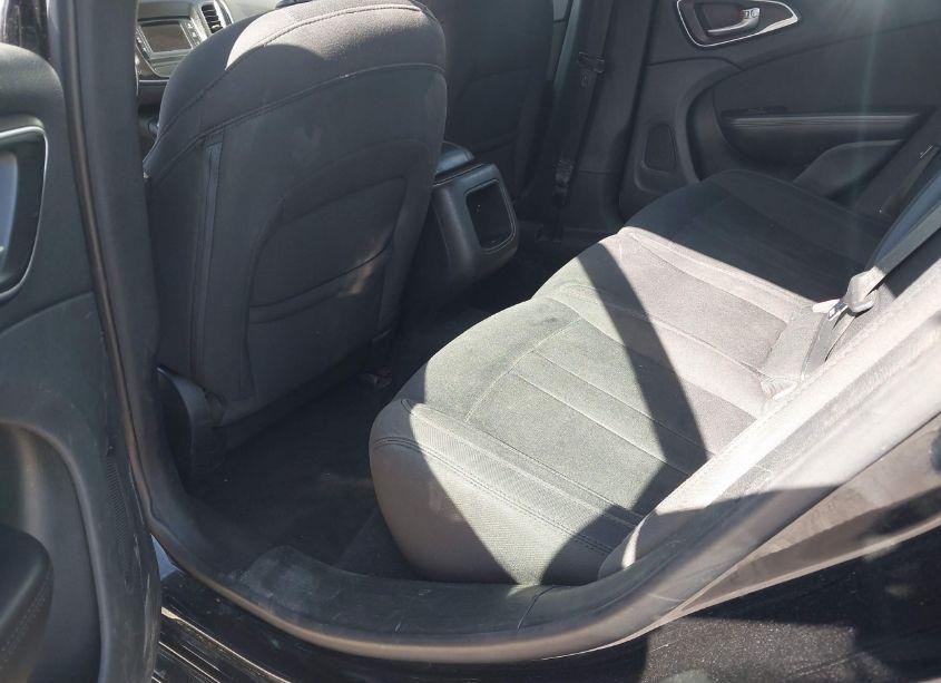 Photo 8 of 2016 Chrysler 200 LIMITED (VIN 1C3CCCAB9GN152690)