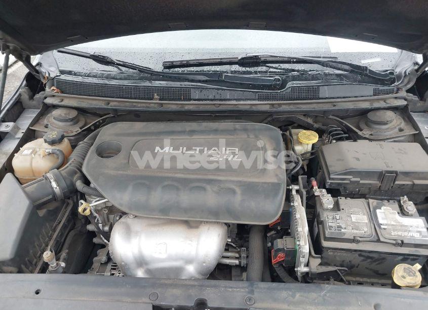 Photo 10 of 2016 Chrysler 200 LIMITED (VIN 1C3CCCAB9GN158926)