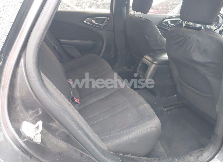 Photo 8 of 2016 Chrysler 200 LIMITED (VIN 1C3CCCAB9GN158926)