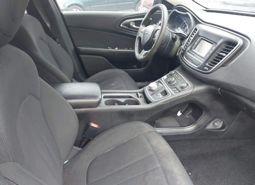 Photo 5 of 2016 Chrysler 200 LIMITED (VIN 1C3CCCAB9GN172714)