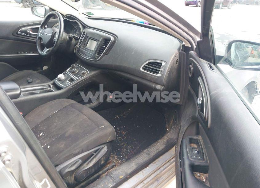 Photo 5 of 2015 Chrysler 200 LIMITED (VIN 1C3CCCABXFN503721)