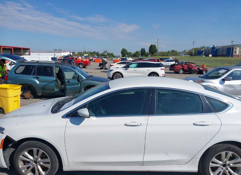 Photo 14 of 2015 Chrysler 200 LIMITED (VIN 1C3CCCABXFN504707)