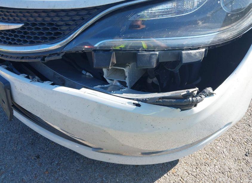 Photo 17 of 2015 Chrysler 200 LIMITED (VIN 1C3CCCABXFN504707)