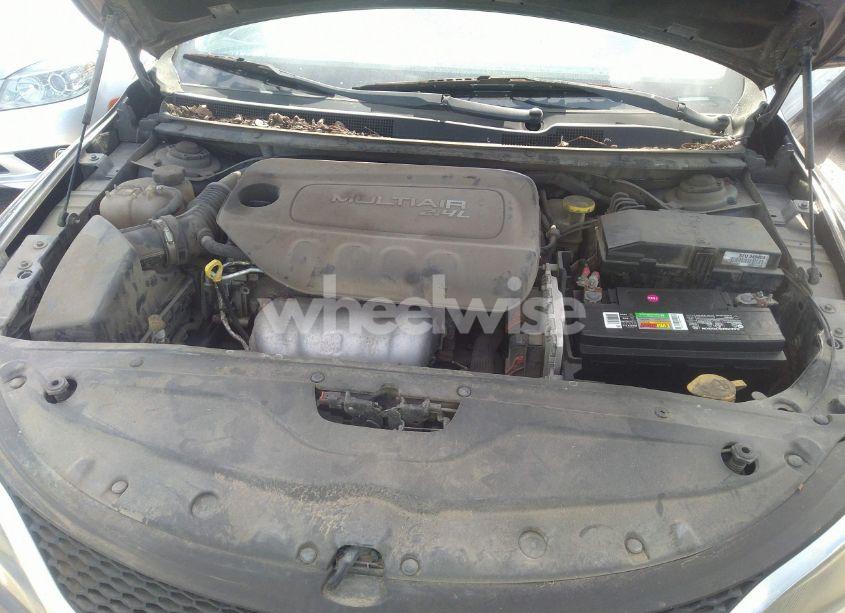 Photo 10 of 2015 Chrysler 200 LIMITED (VIN 1C3CCCABXFN535097)