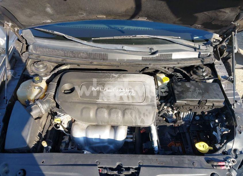 Photo 10 of 2015 Chrysler 200 LIMITED (VIN 1C3CCCABXFN554619)