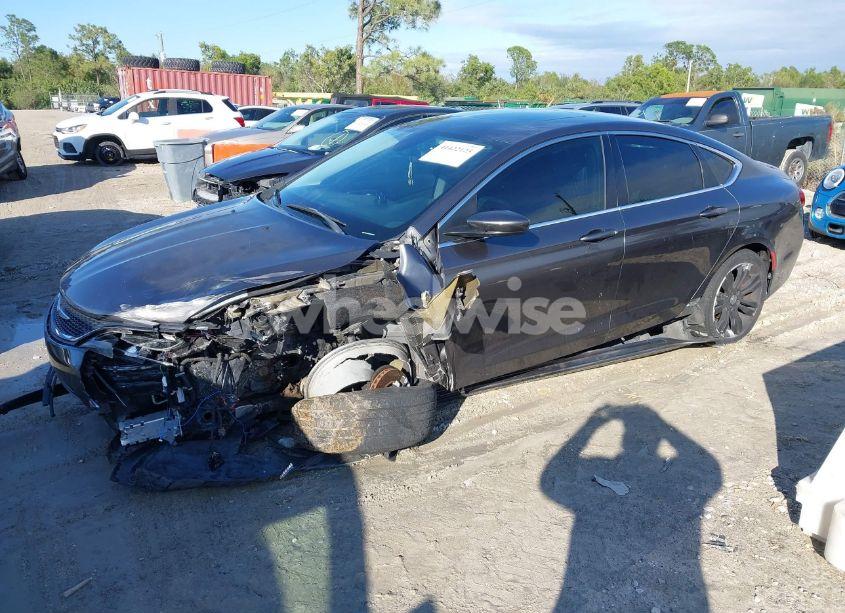 Photo 2 of 2015 Chrysler 200 LIMITED (VIN 1C3CCCABXFN554619)