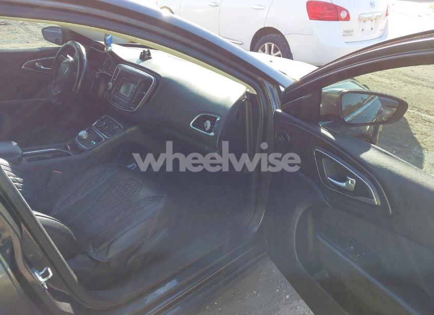 Photo 5 of 2015 Chrysler 200 LIMITED (VIN 1C3CCCABXFN554619)