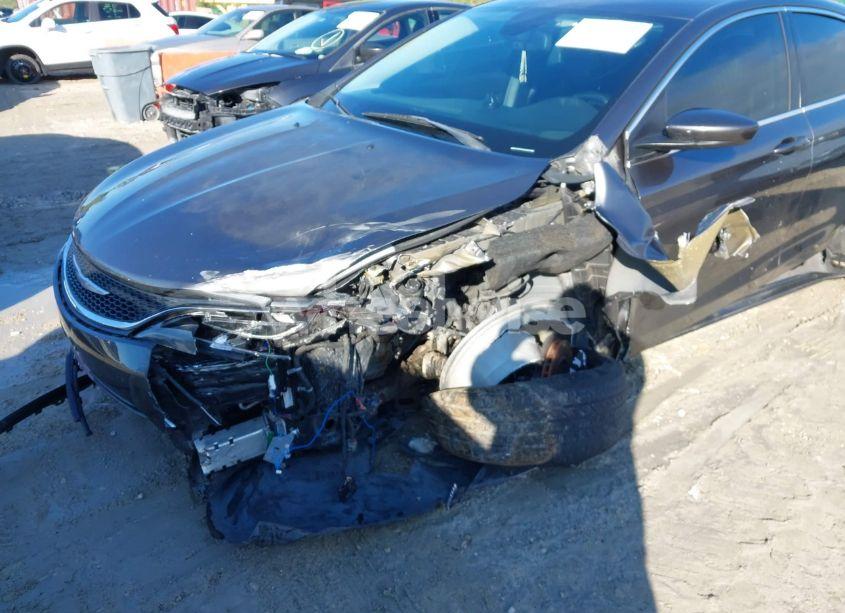 Photo 6 of 2015 Chrysler 200 LIMITED (VIN 1C3CCCABXFN554619)