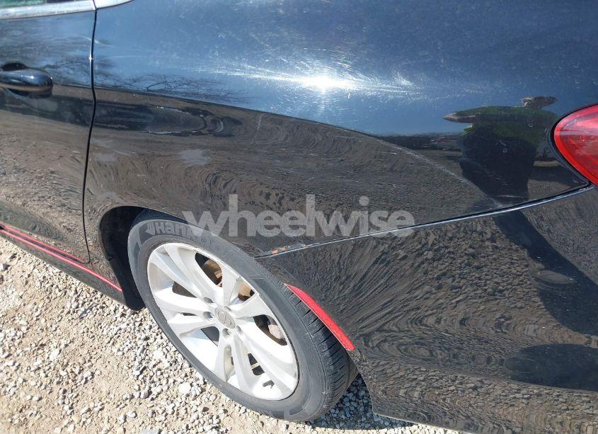 Photo 18 of 2015 Chrysler 200 LIMITED (VIN 1C3CCCABXFN557780)