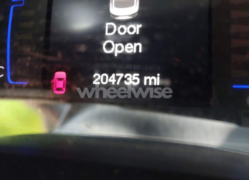 Photo 13 of 2015 Chrysler 200 LIMITED (VIN 1C3CCCABXFN568844)