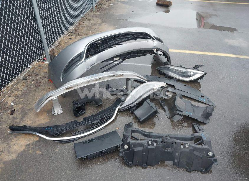 Photo 12 of 2015 Chrysler 200 LIMITED (VIN 1C3CCCABXFN586700)