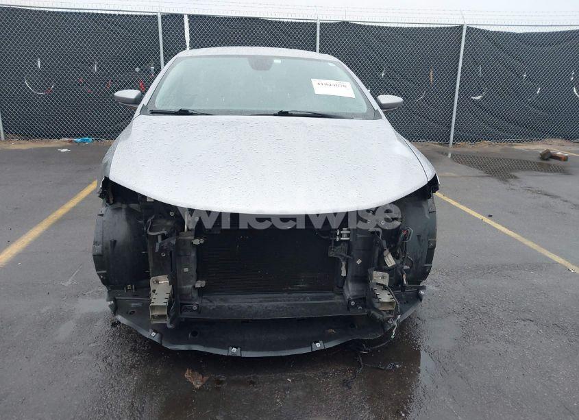 Photo 13 of 2015 Chrysler 200 LIMITED (VIN 1C3CCCABXFN586700)