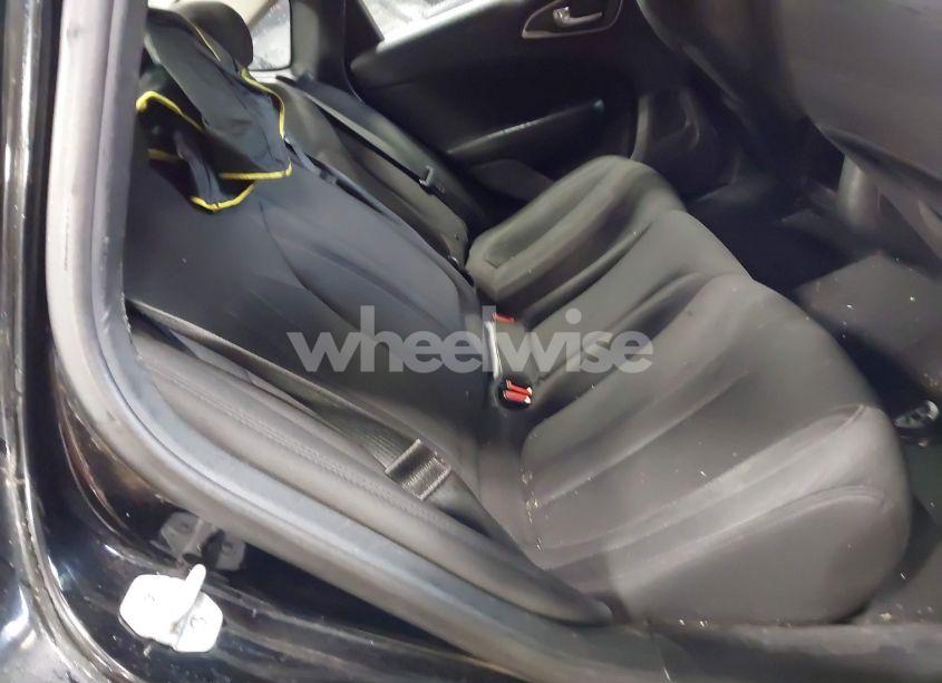 Photo 8 of 2015 Chrysler 200 LIMITED (VIN 1C3CCCABXFN619131)