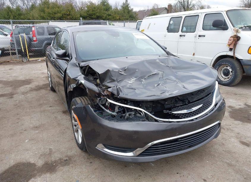 2015 Chrysler 200 LIMITED (VIN 1C3CCCABXFN652873) main photo