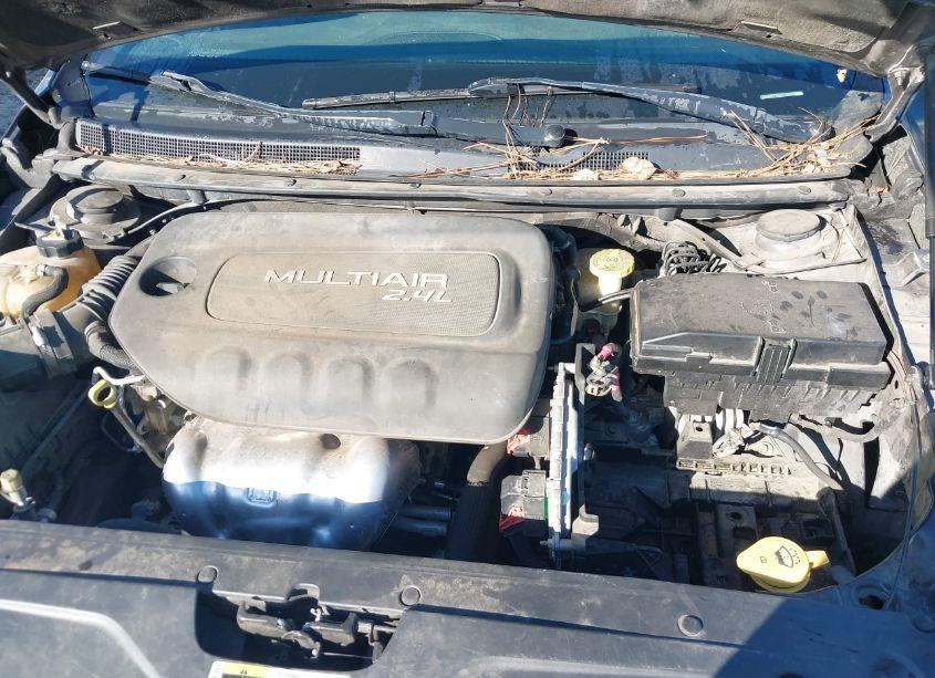 Photo 10 of 2015 Chrysler 200 LIMITED (VIN 1C3CCCABXFN654025)