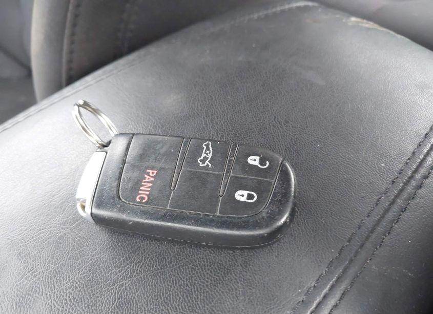 Photo 11 of 2015 Chrysler 200 LIMITED (VIN 1C3CCCABXFN657460)