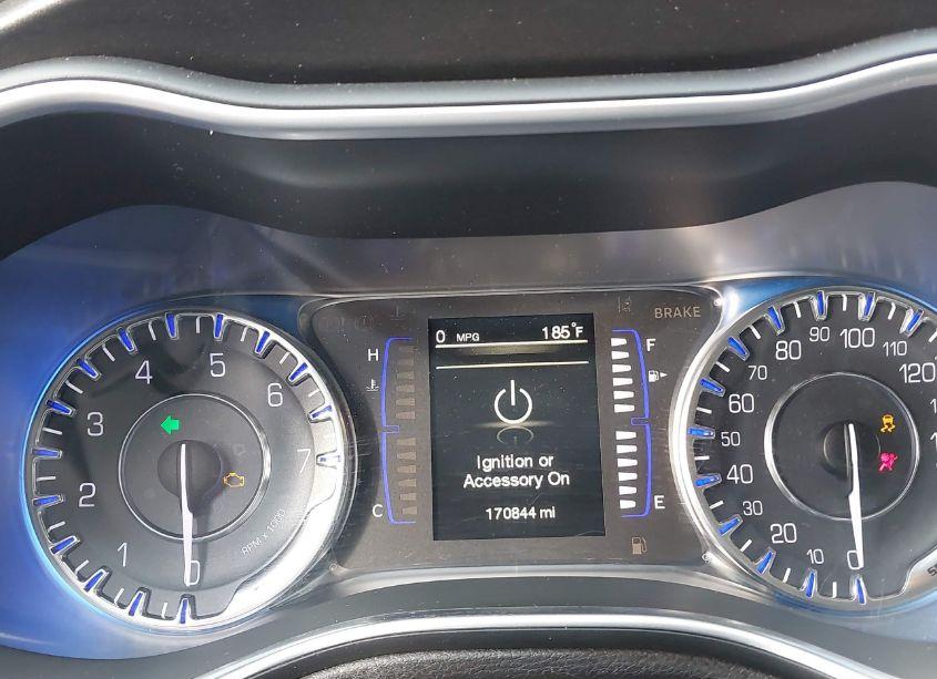 Photo 7 of 2015 Chrysler 200 LIMITED (VIN 1C3CCCABXFN657460)