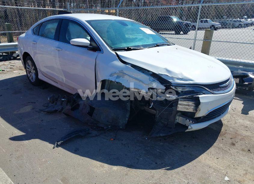 2015 Chrysler 200 LIMITED (VIN 1C3CCCABXFN661444) main photo