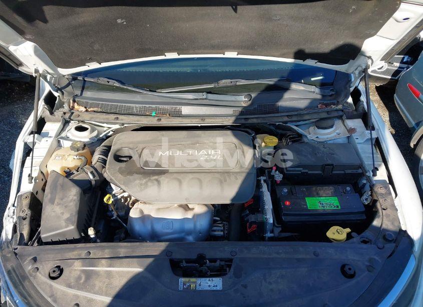 Photo 10 of 2015 Chrysler 200 LIMITED (VIN 1C3CCCABXFN661444)