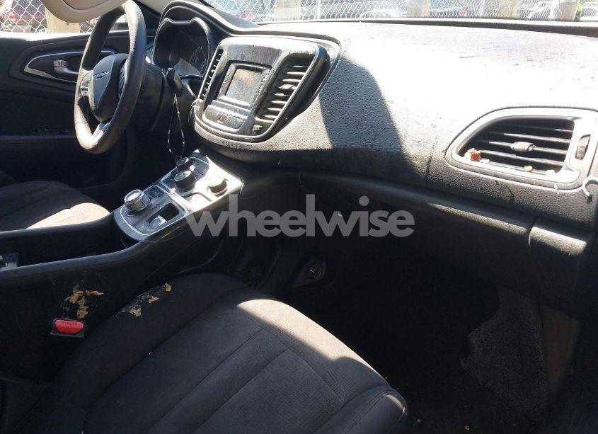 Photo 5 of 2015 Chrysler 200 LIMITED (VIN 1C3CCCABXFN661444)