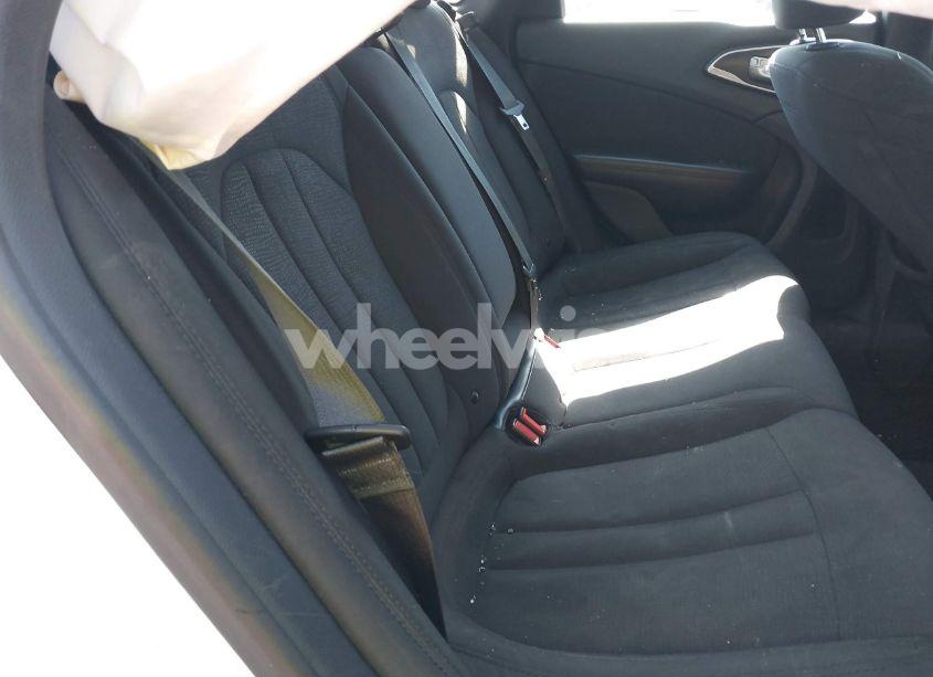 Photo 8 of 2015 Chrysler 200 LIMITED (VIN 1C3CCCABXFN661444)