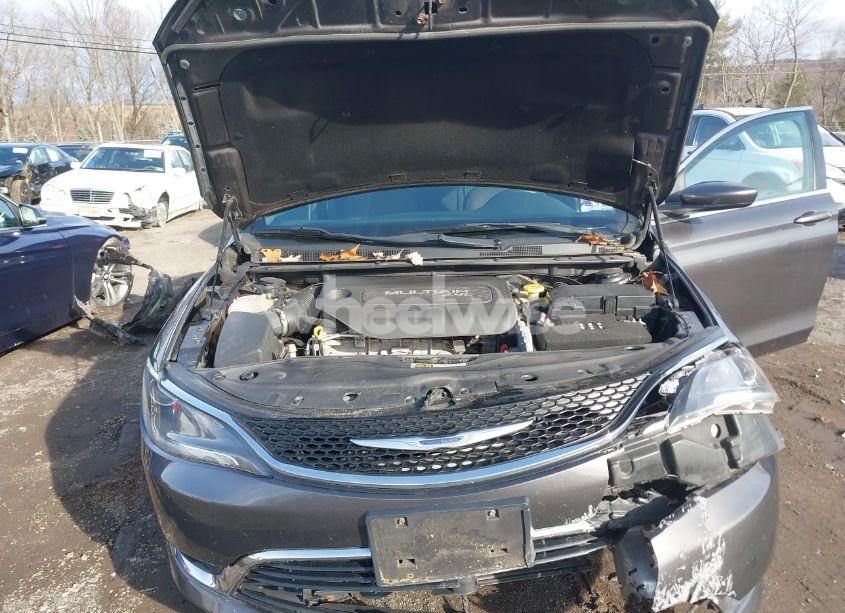 Photo 10 of 2015 Chrysler 200 LIMITED (VIN 1C3CCCABXFN689454)