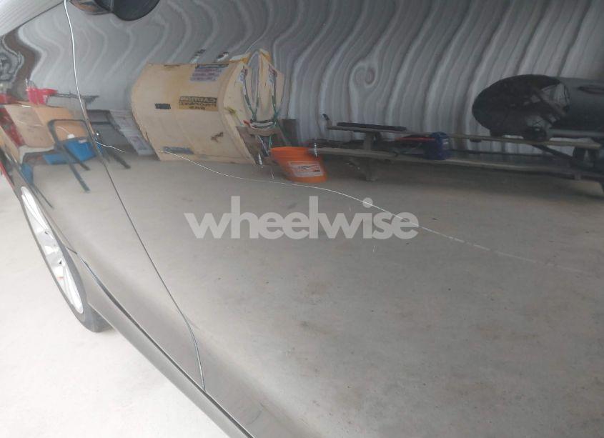 Photo 6 of 2015 Chrysler 200 LIMITED (VIN 1C3CCCABXFN689955)