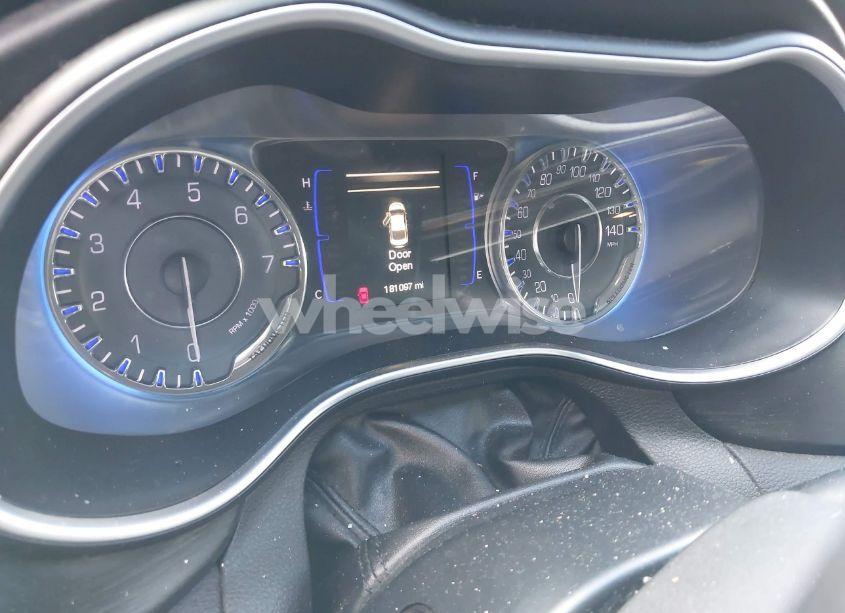 Photo 7 of 2015 Chrysler 200 LIMITED (VIN 1C3CCCABXFN689955)