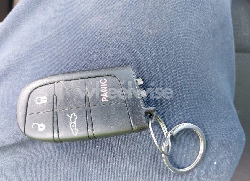 Photo 11 of 2015 Chrysler 200 LIMITED (VIN 1C3CCCABXFN692600)