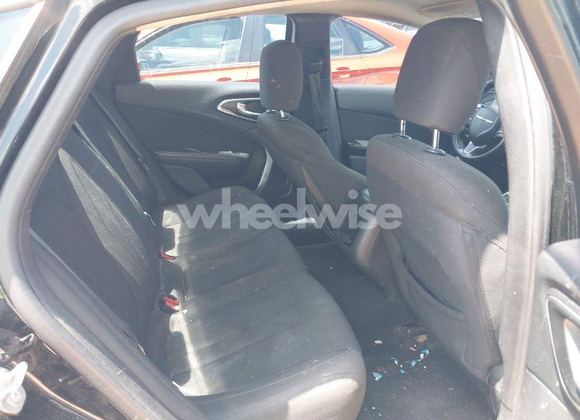 Photo 8 of 2015 Chrysler 200 LIMITED (VIN 1C3CCCABXFN692600)