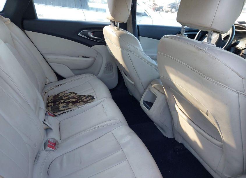 Photo 8 of 2015 Chrysler 200 LIMITED (VIN 1C3CCCABXFN695237)