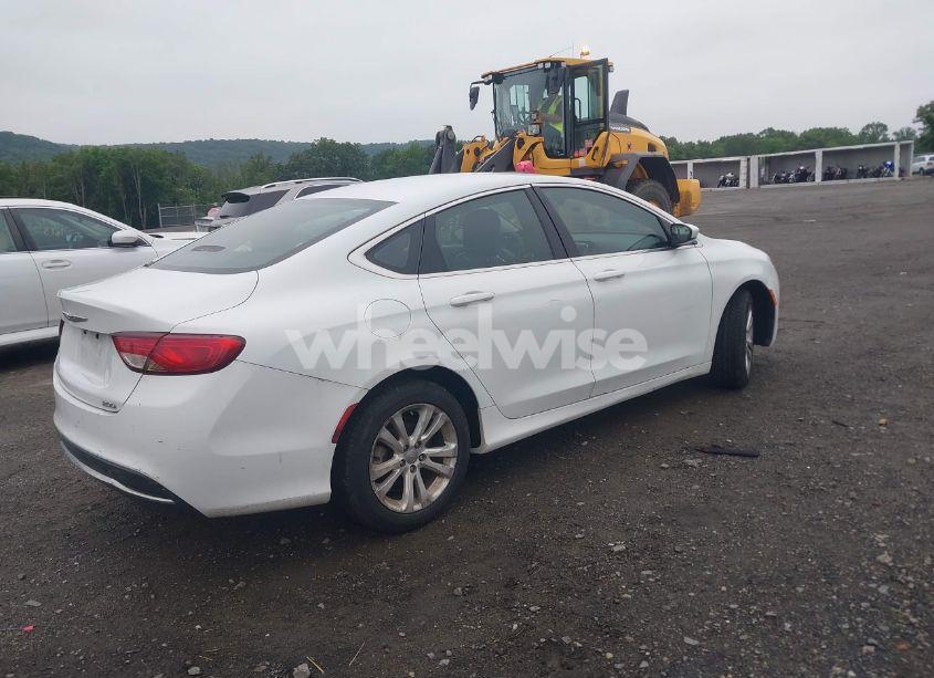 Photo 4 of 2015 Chrysler 200 LIMITED (VIN 1C3CCCABXFN696632)