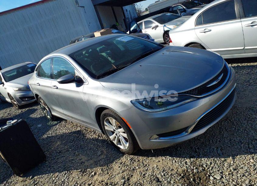 2015 Chrysler 200 LIMITED (VIN 1C3CCCABXFN702350) main photo