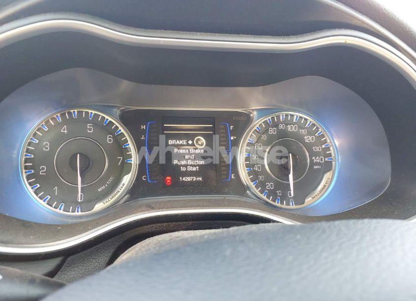 Photo 7 of 2015 Chrysler 200 LIMITED (VIN 1C3CCCABXFN702350)