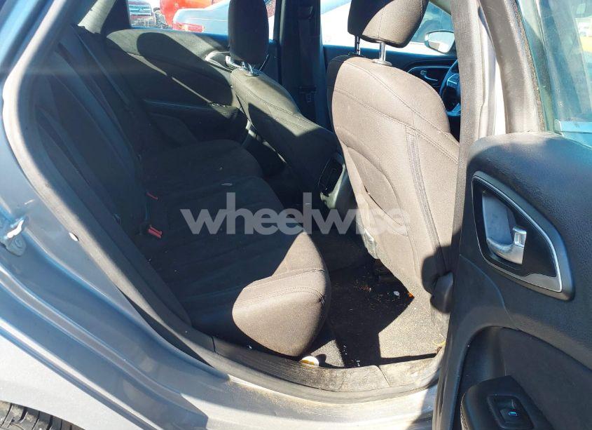 Photo 8 of 2015 Chrysler 200 LIMITED (VIN 1C3CCCABXFN702350)