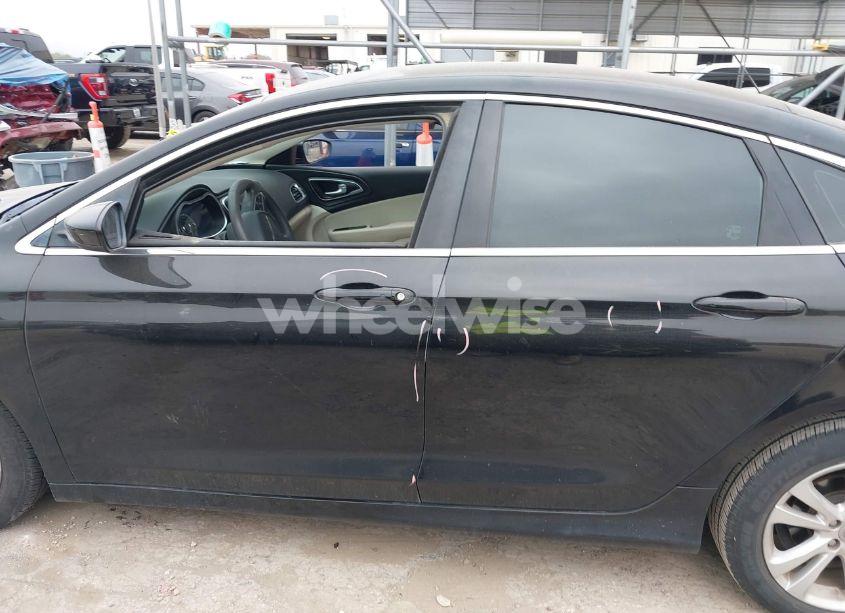Photo 14 of 2015 Chrysler 200 LIMITED (VIN 1C3CCCABXFN713185)
