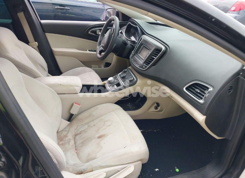 Photo 5 of 2015 Chrysler 200 LIMITED (VIN 1C3CCCABXFN713185)