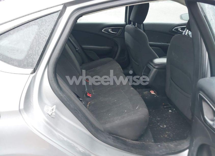 Photo 8 of 2015 Chrysler 200 LIMITED (VIN 1C3CCCABXFN723585)