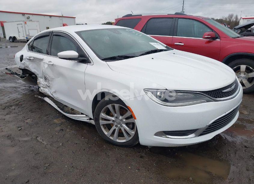 2015 Chrysler 200 LIMITED (VIN 1C3CCCABXFN724252) main photo