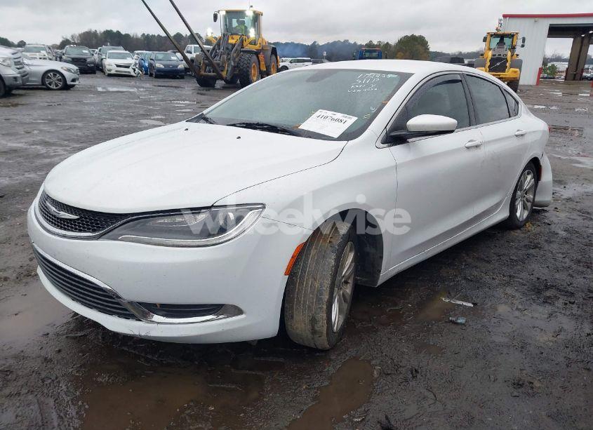 Photo 2 of 2015 Chrysler 200 LIMITED (VIN 1C3CCCABXFN724252)
