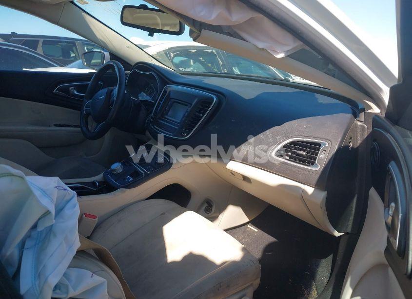 Photo 5 of 2015 Chrysler 200 LIMITED (VIN 1C3CCCABXFN724252)