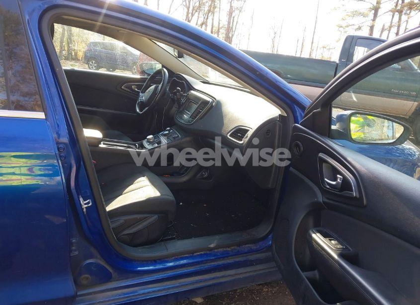 Photo 5 of 2015 Chrysler 200 LIMITED (VIN 1C3CCCABXFN732299)