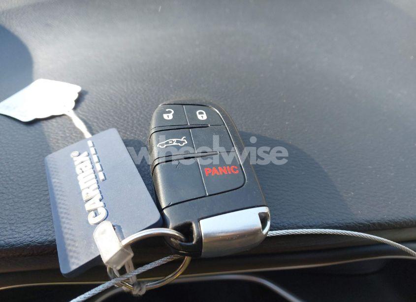 Photo 11 of 2015 Chrysler 200 LIMITED (VIN 1C3CCCABXFN734439)