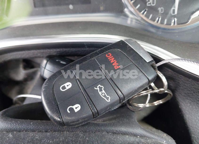 Photo 11 of 2015 Chrysler 200 LIMITED (VIN 1C3CCCABXFN738989)