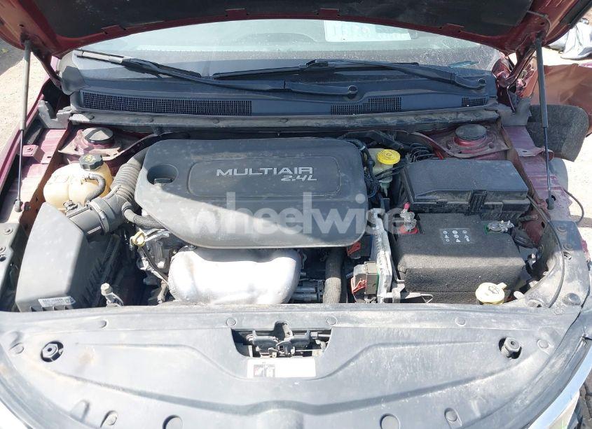 Photo 10 of 2015 Chrysler 200 LIMITED (VIN 1C3CCCABXFN747787)