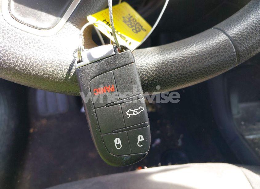 Photo 11 of 2015 Chrysler 200 LIMITED (VIN 1C3CCCABXFN747787)