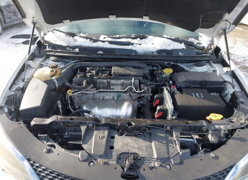 Photo 10 of 2015 Chrysler 200 LIMITED (VIN 1C3CCCABXFN751368)