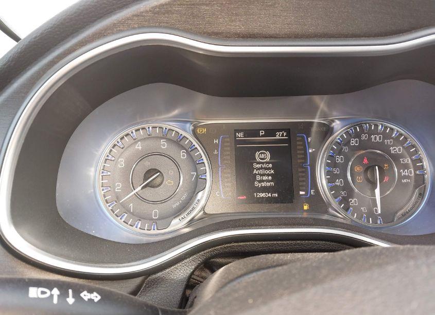 Photo 7 of 2015 Chrysler 200 LIMITED (VIN 1C3CCCABXFN751368)