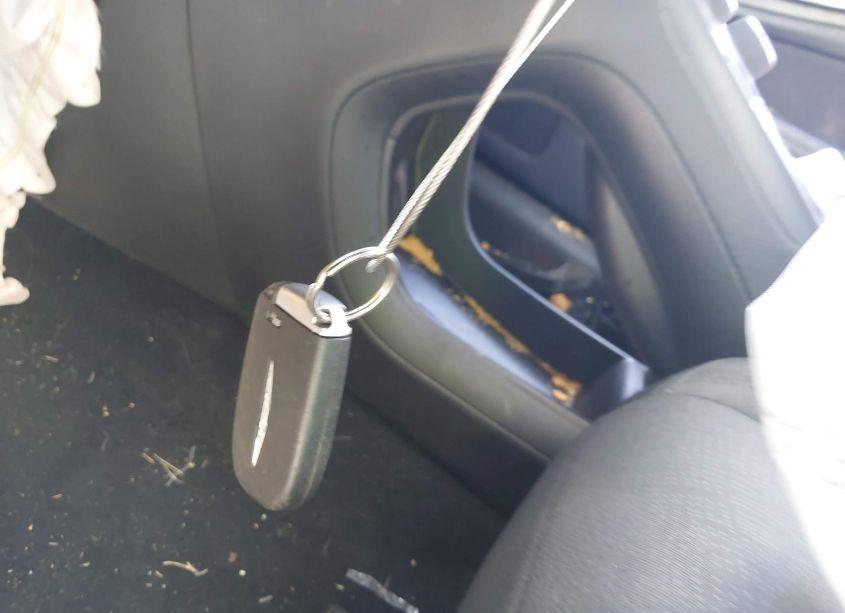 Photo 11 of 2015 Chrysler 200 LIMITED (VIN 1C3CCCABXFN754271)