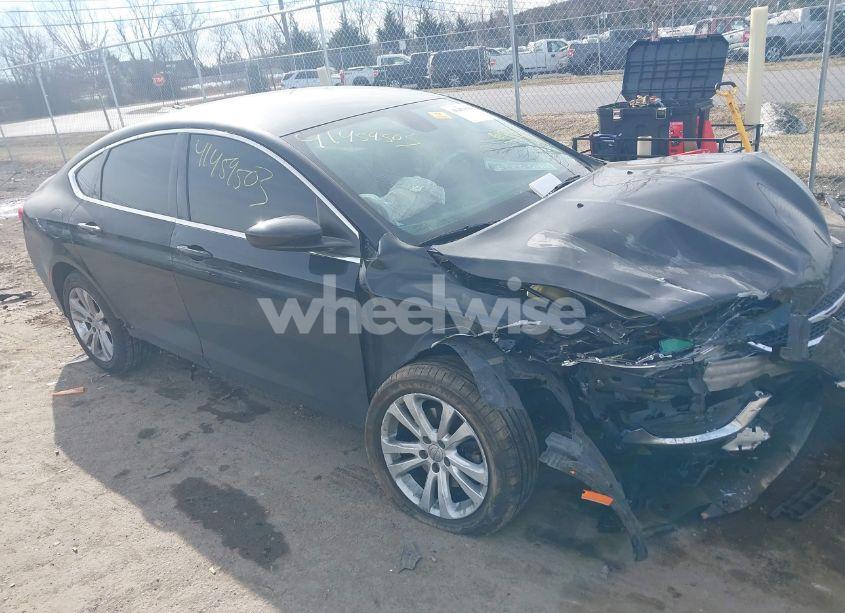 2015 Chrysler 200 LIMITED (VIN 1C3CCCABXFN757994) main photo